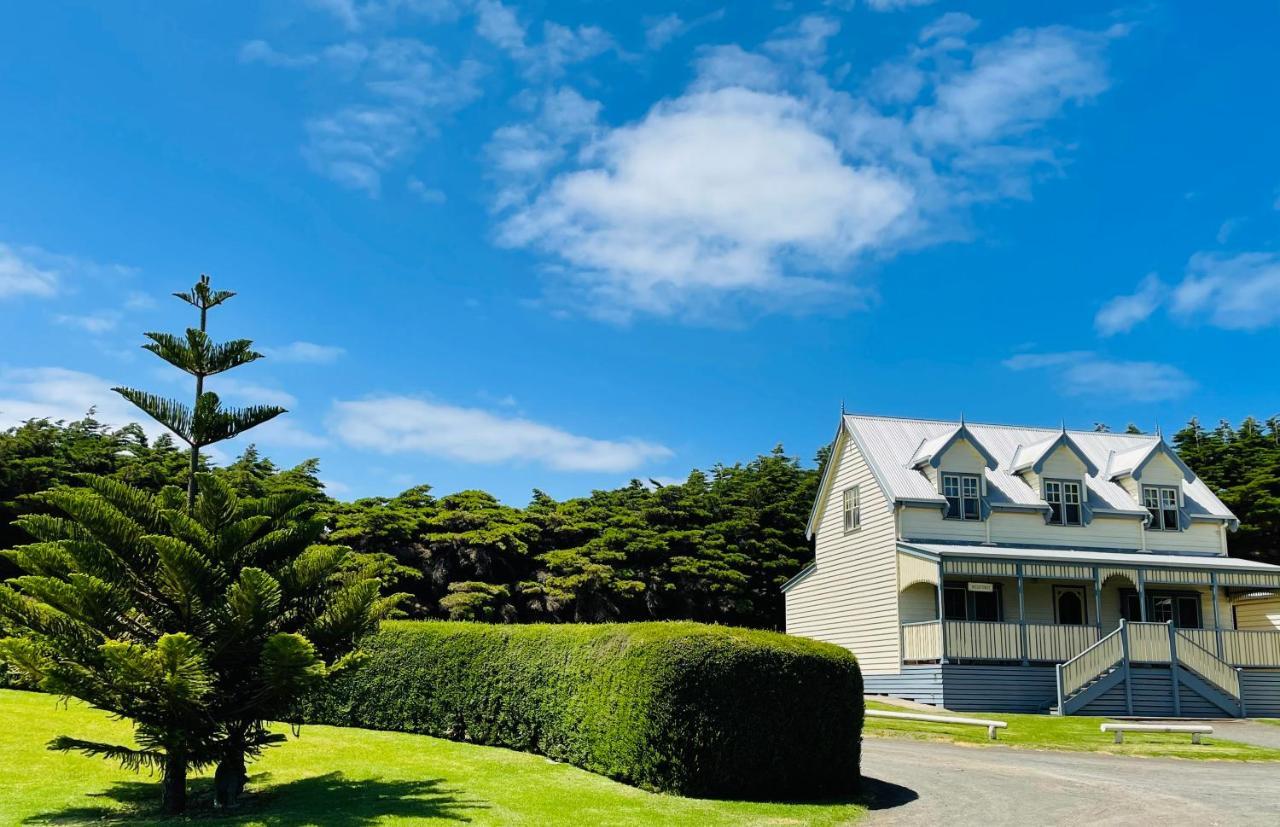 Sails - Elegant, Spacious Beach Villa Port Fairy Kültér fotó